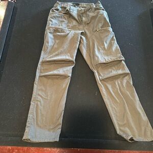 Men’s casual pants